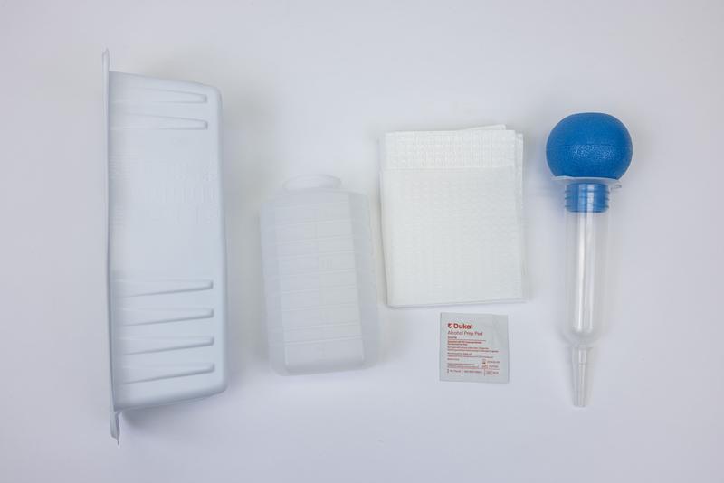 LSL 60 ML BULB IRRIGATION TRAY, STERILE, 60 ML BULB SYRINGE, 500 ML GRADUATED CONTAINER, 1200 ML TRAY, WATERPROOF DRAPE, TIP PROTECTOR, ANTISEPTIC WIPE, 20 EA/CA