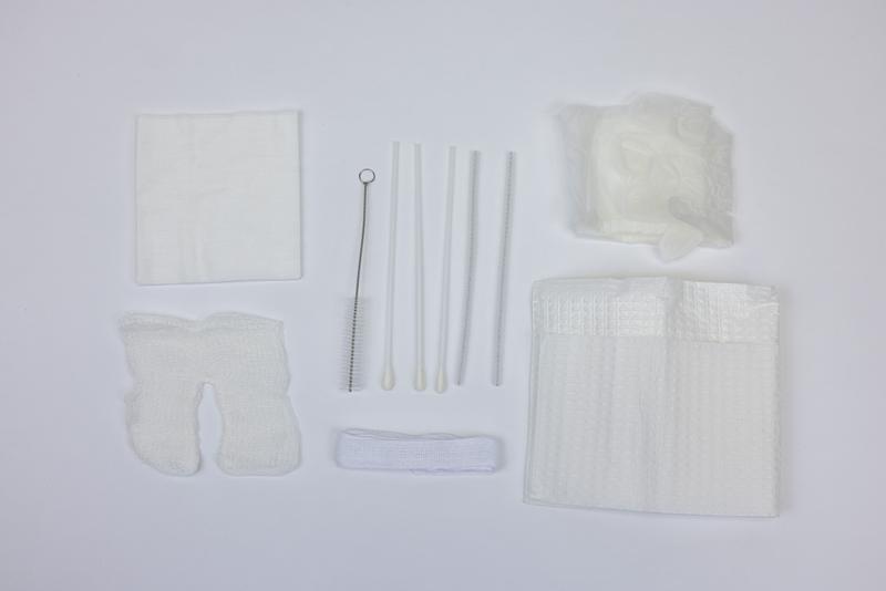 LSL TRACHEOSTOMY CARE TRAY, CARE AND CLEAN SET, STERILE, WATERPROOF DRAPE, ABSORBANT TOWEL, POWDER FREE VINYL GLOVES, TRACH DRESSING 4X4, PIPE CLEANERS, 6" COTTON TIP APPLICATOR, 4X4 GAUZE, CLEANING BRUSH, TWILL TAPE, 3-COMPARTMENT TRAY, 20 EA/CA