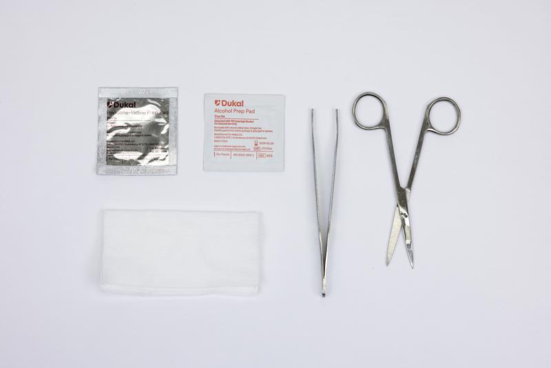 LSL SUTURE REMOVAL SET, IRIS SCISSORS, ADSON SERRATED FORCEPS, GAUZE, PVP PREP PAD, ALCOHOL PREP PAD, STERILE, 50 EA/CA