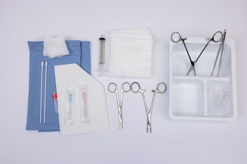 LSL LACERATION TRAY, BLUE-BLOTTING TOWELS, 2 OZ MEDICINE CUPS, FENESTRATED DRAPE, GAUZE 2X2 8 PLY, GAUZE 4X4, 6" COTTON TIP APPLICATORS, 10CC TO 12CC LUER LOCK SYRINGE, NEEDLE 18GA X 1.5", NEEDLE 25GA X 5/8", NEEDLE 25GA X 1.5", IRIS SCISSORS