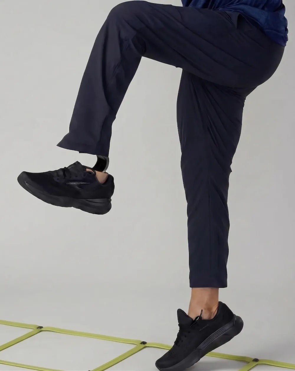 Aurushi Men's Kintsugi Jogger, Navy, Large, Adaptive Performance Pant, Woven, 89% Nylon/11% Elastane, Single Unit (1 EA), Made in Vietnam